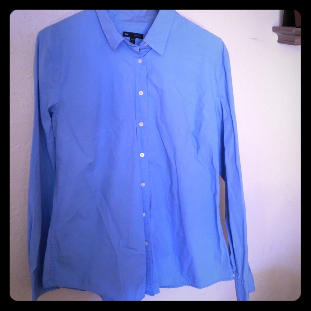 Gap tailored button down dressy shirt